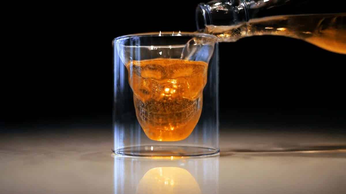 Home 11 Alcohol Use Disorder in Kentucky Is Hard to Self-Identify Because the Culture Makes It So Easy to Rationalize